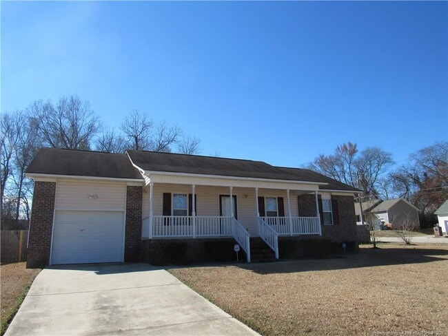 Primary Photo - 304 Kingdom Estate Dr