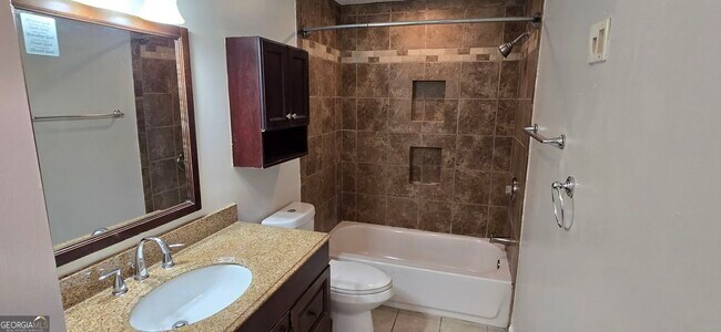 Building Photo - 1280 Elizabeth Ave SW