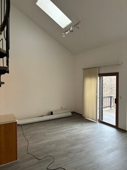 Building Photo - 8 Acapulco Princess