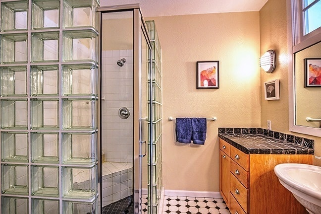 Building Photo - Walk to Pearl Street - Beautiful 1 Bedroom...