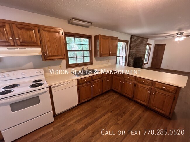 Building Photo - 55 S Greenwood Dr