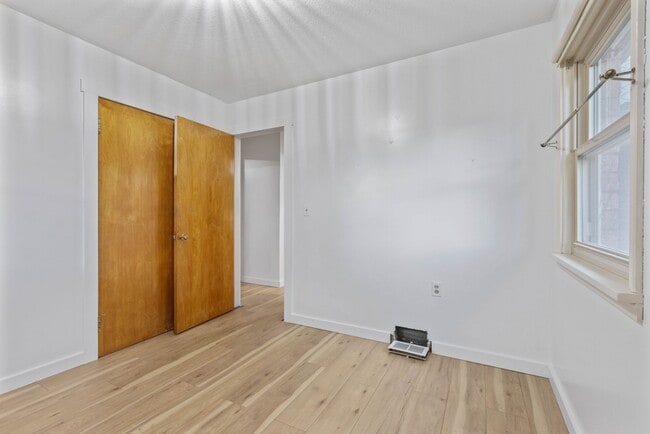 Building Photo - $300 off first month for February move-ins - Charming Country Retreat in Saint Anthony, ID