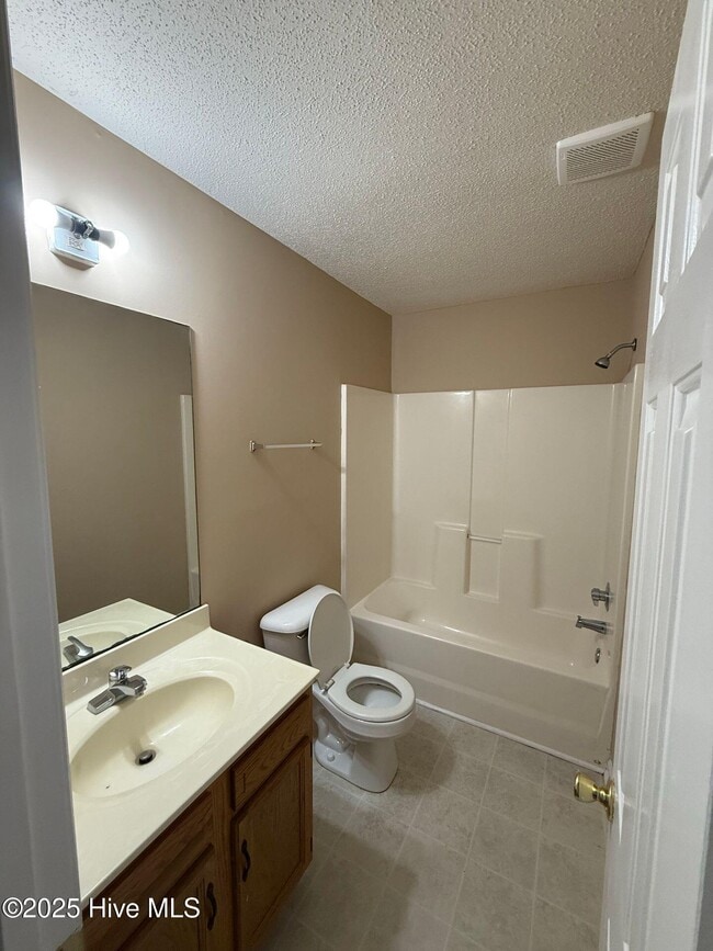 Building Photo - 364 Bracken Pl