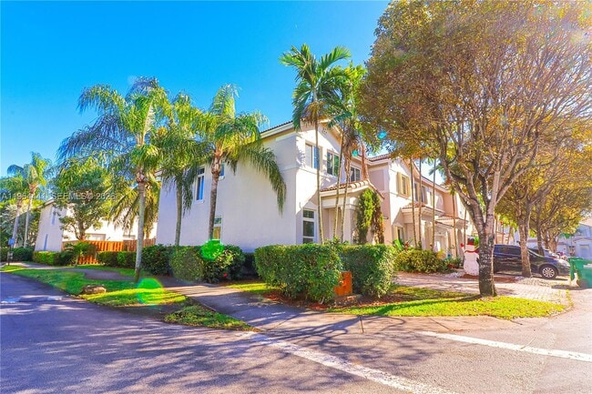 Building Photo - 5663 NW 112th Pl