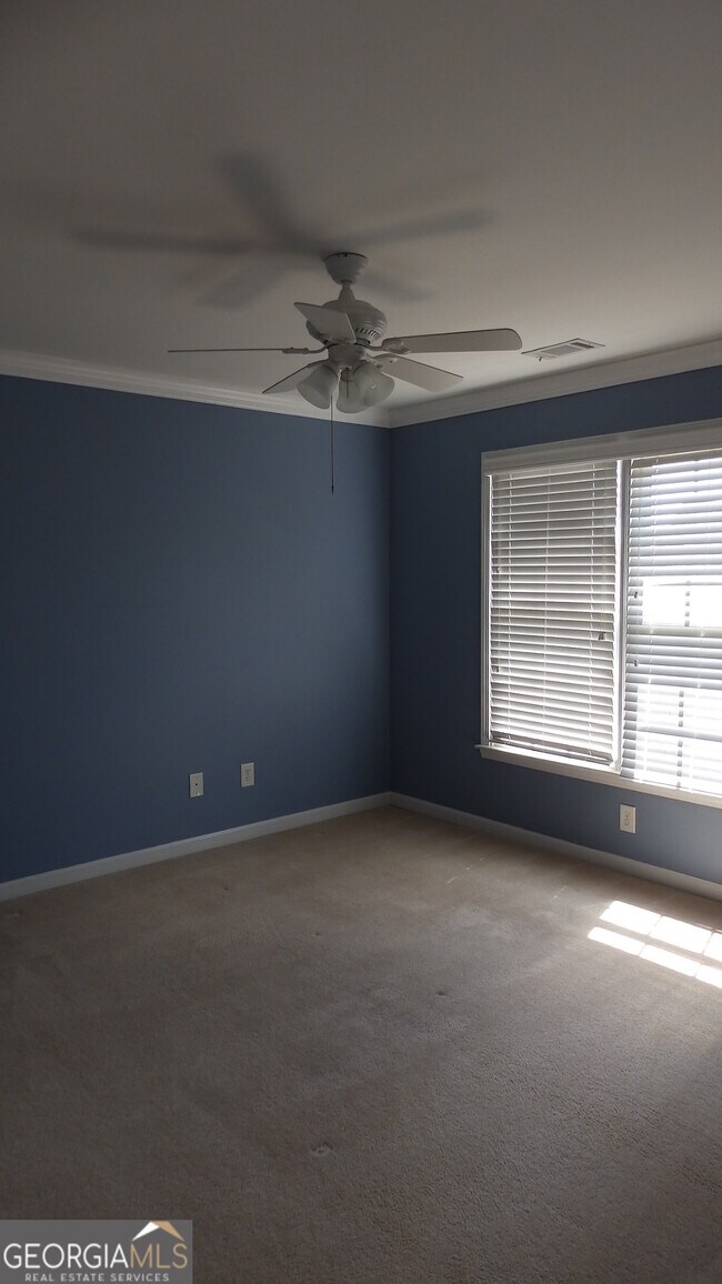 Building Photo - 4071 Copper Creek Way NE