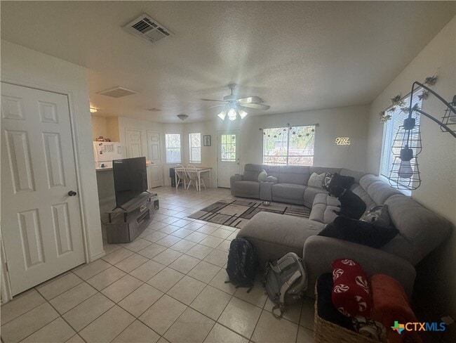 Building Photo - 103 Cedargrove