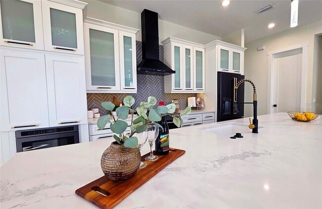 Building Photo - Bold Contemporary Sarasota Luxury Home. 4 Beds/ 4 Baths. Private Pool and Summer Grill.