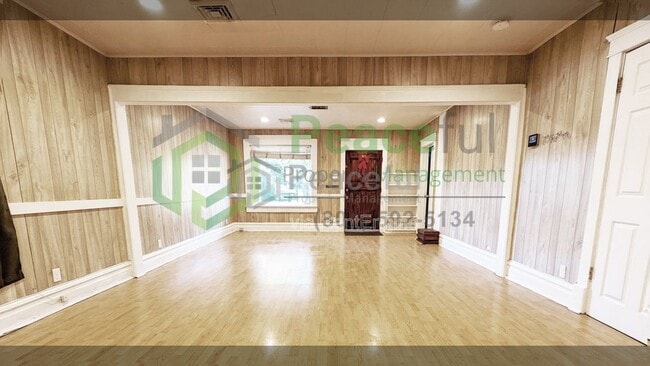 Building Photo - 1019 22nd St