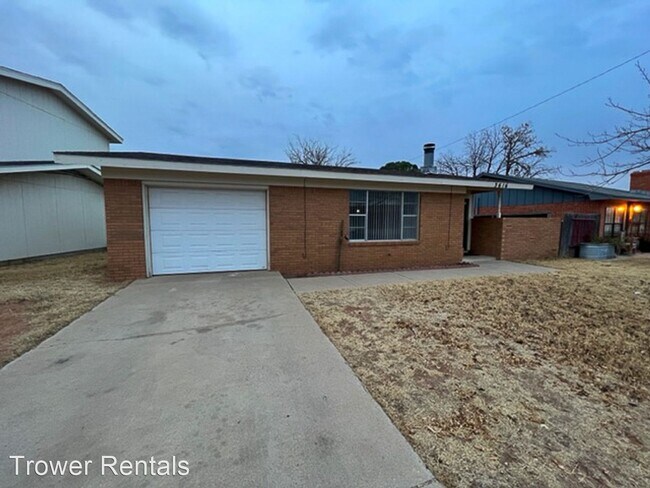 Building Photo - 3 br, 2 bath House - 3616 E 30th Street