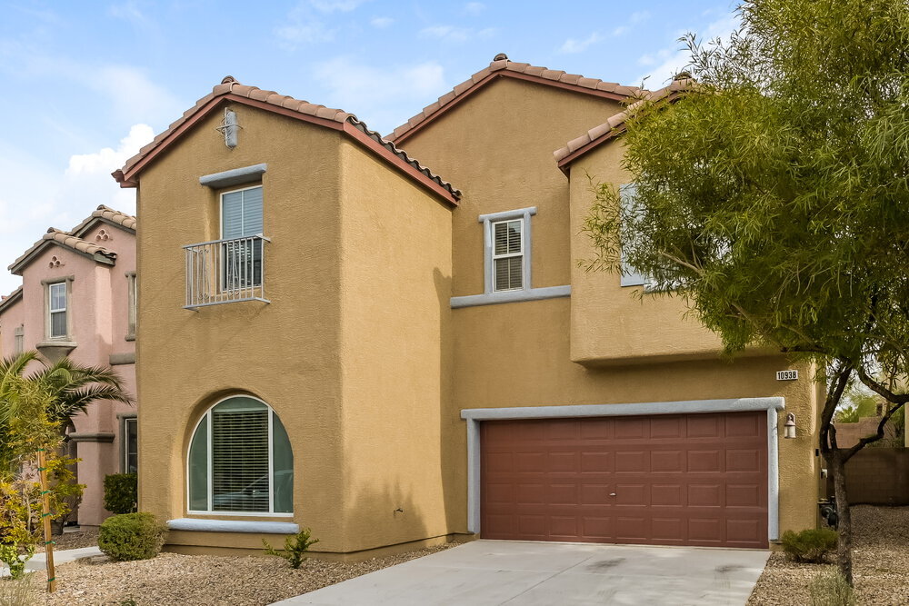 Building Photo - 10938 Florence Hills St