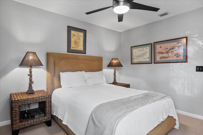Building Photo - 2379 Treasure Isle Dr