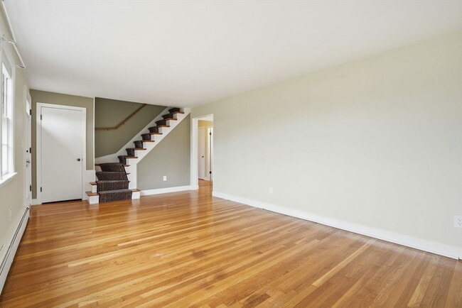 Building Photo - 49 Aberdeen Dr