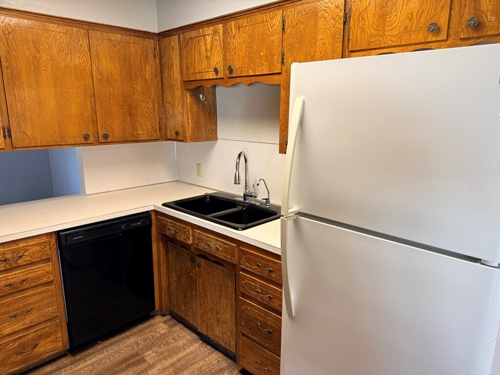 Building Photo - 4252 Candy Ln