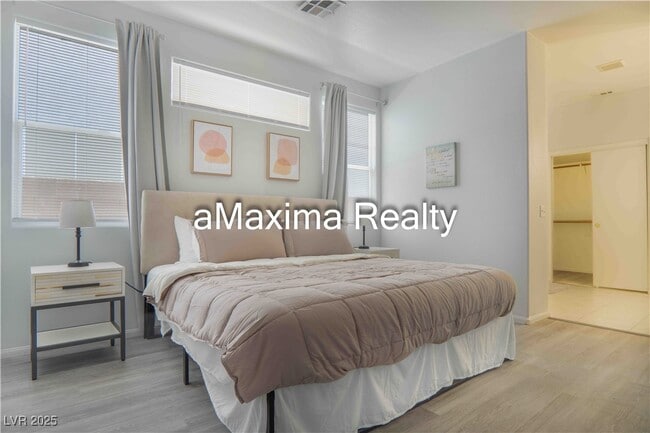 Building Photo - 2401 Predera Ave