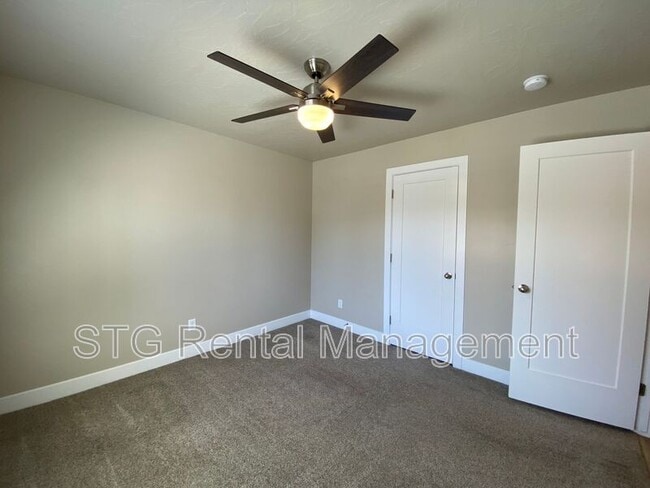 Building Photo - 758 N 300 W