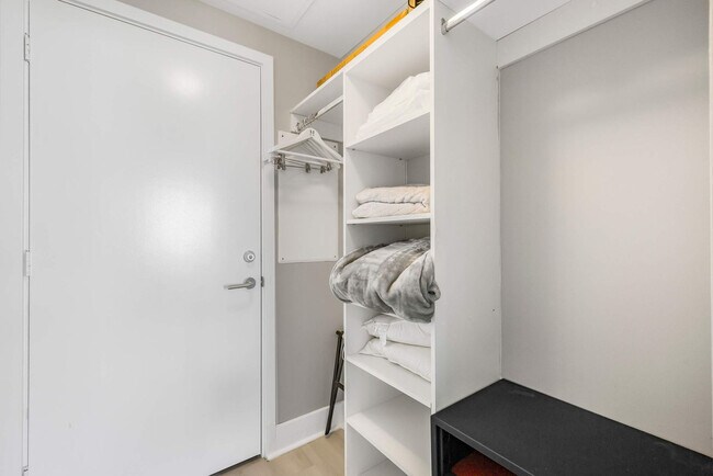 Building Photo - 4111 S Ocean Dr