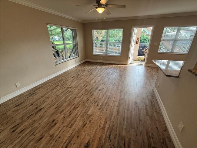 Building Photo - 3217 NE 11th St