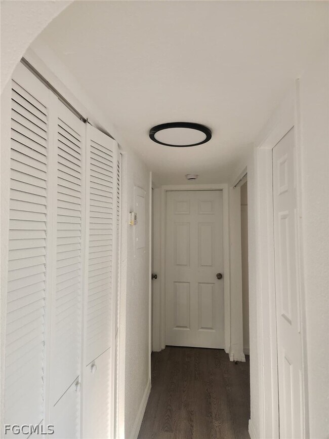 Building Photo - 1919 Lillie St