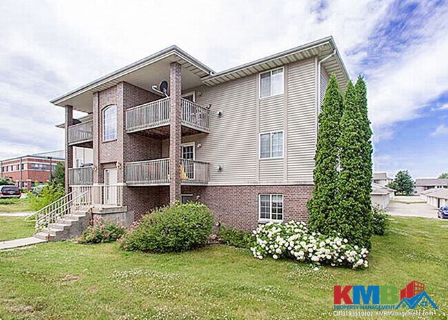 Building Photo - 60 Westside Dr