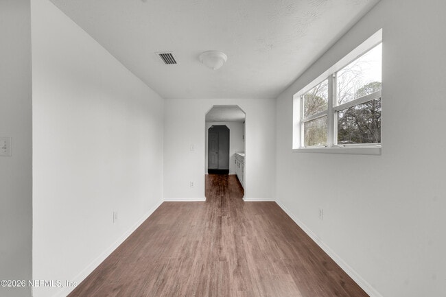 Building Photo - 3035 Lucoma Dr