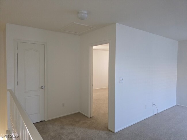 Building Photo - 9252 Valley Ranch Ave