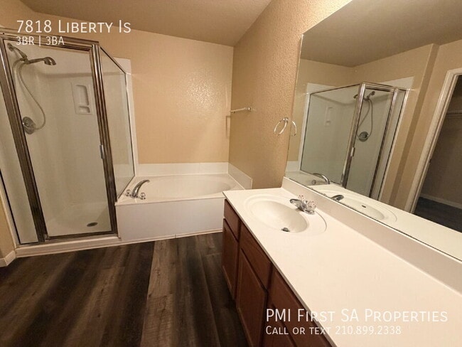 Building Photo - 7818 Liberty Island