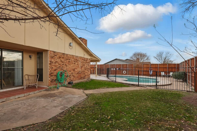 Building Photo - 3454 Livingston Ln