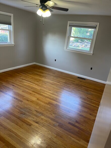 Building Photo - 407 Mount Allen Drive