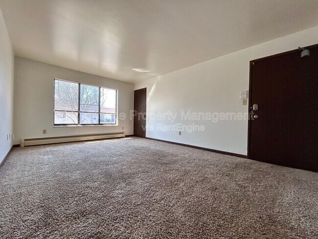 Building Photo - 2227 29th St SW