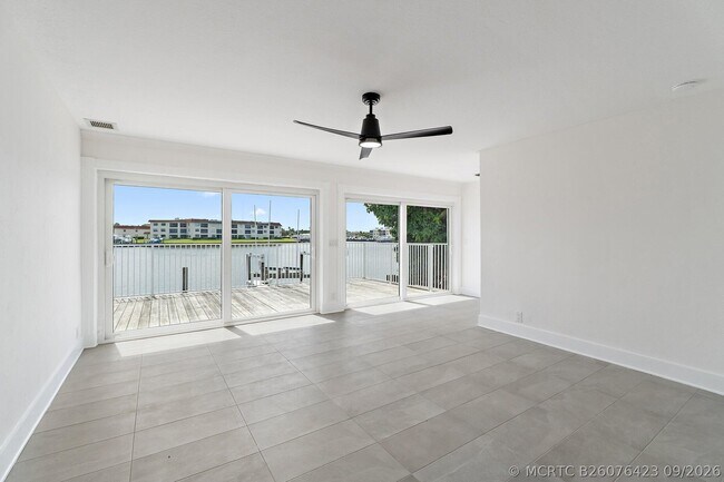 Building Photo - 624 Southwind Cir
