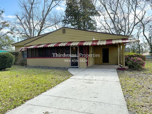 Primary Photo - 3518 Japonica Rd N