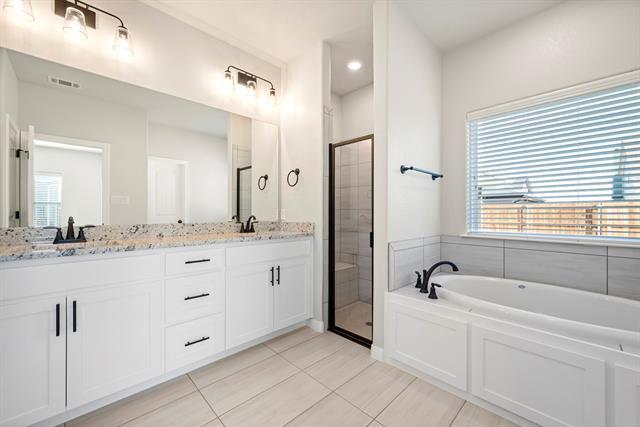 Building Photo - 604 Adeline Dr