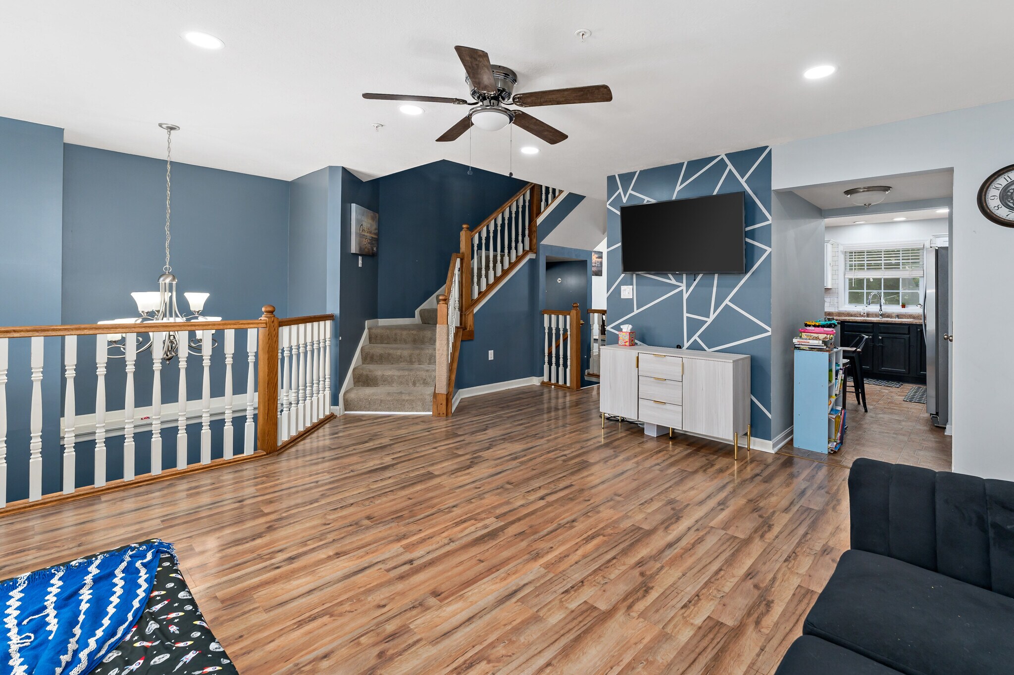 Building Photo - 249 Persimmon Ln