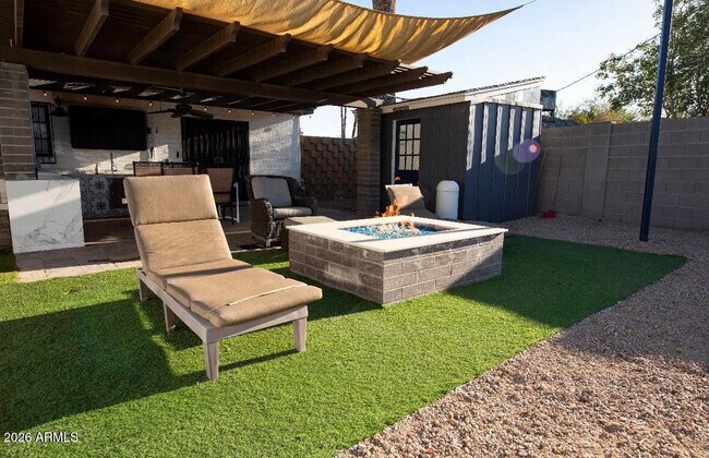 Building Photo - 1720 N Whittier Dr