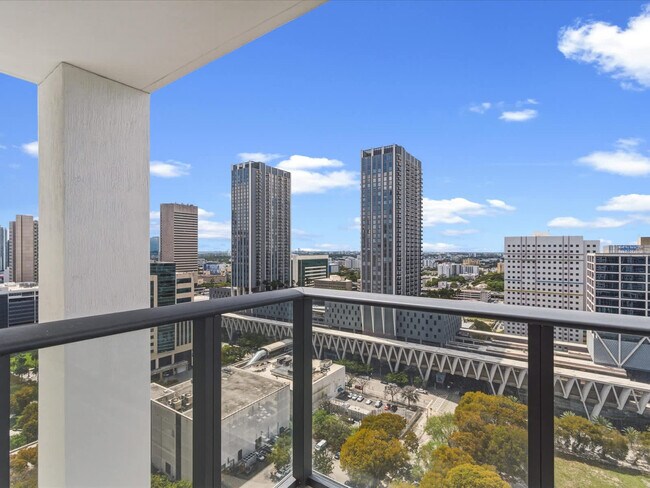 Building Photo - 11 NE 6th St