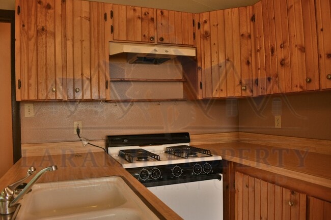 Building Photo - 1 Bedroom 1 Bathroom Cottage House