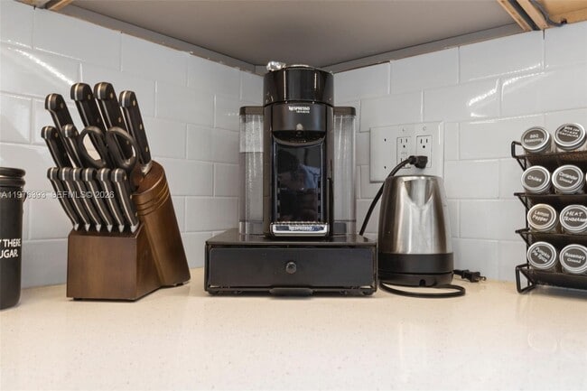 Building Photo - 8700 N Miami Ave