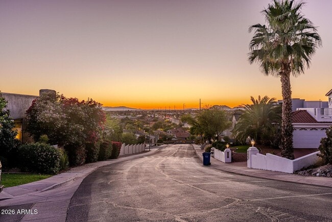 Building Photo - 18425 N 14th St