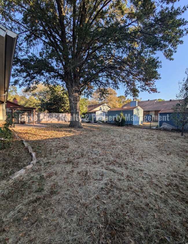 Building Photo - Tulsa House for Rent (3beds/2baths)