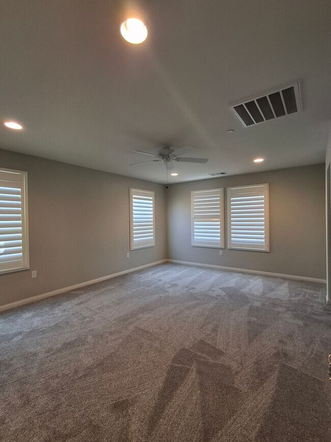 Building Photo - MUST SEE!!! Newer construction build w/ fixed SDGE Bill! Central A/C and Heat!
