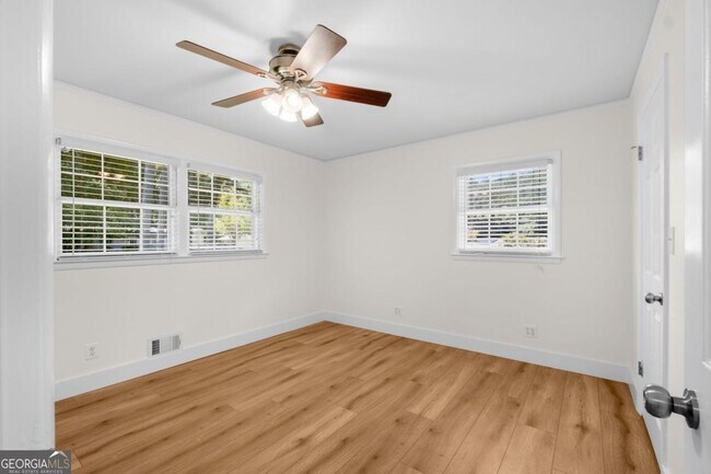 Building Photo - 4083 Cedar Knoll Dr