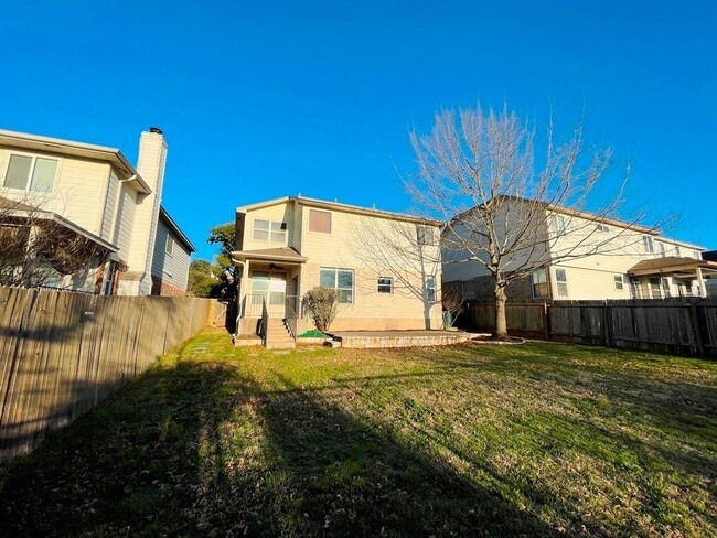 Building Photo - 10520 Dunham Forest Rd