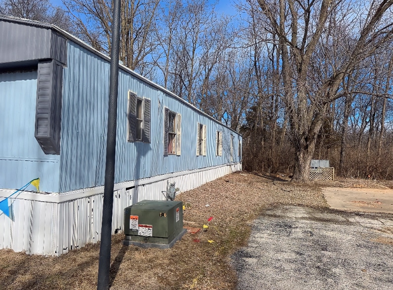 Building Photo - 7011 Timber Ridge N