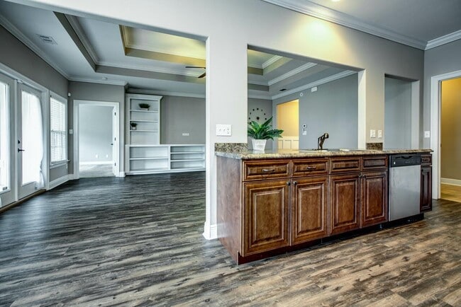 Building Photo - 2475 Tippecanoe Ridge