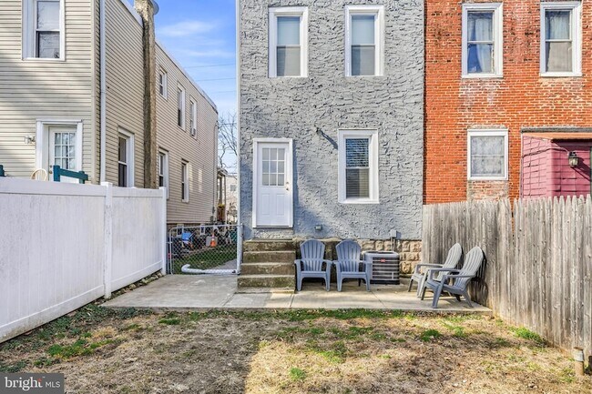 Building Photo - 11 E Atlantic Ave