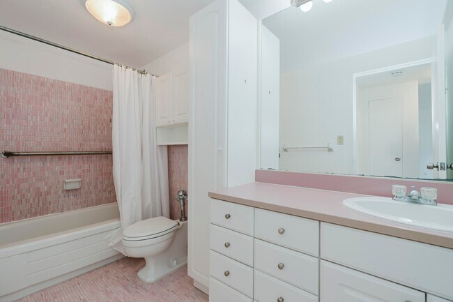 Building Photo - 2800 N Flagler Dr