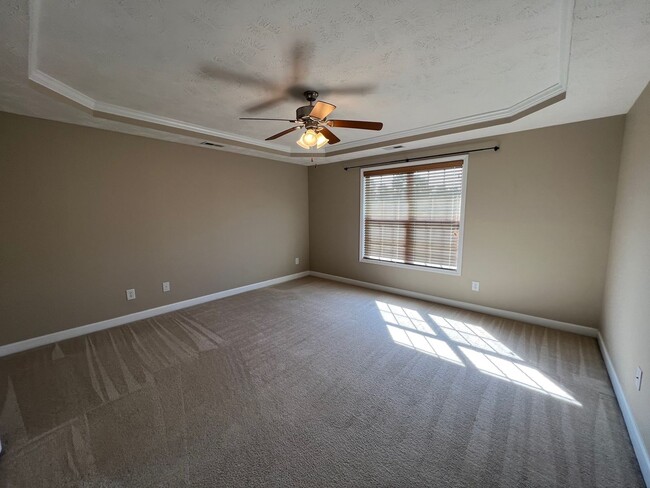 Building Photo - Stunning 4 Bed, 2.5 Bath Home in Cameron