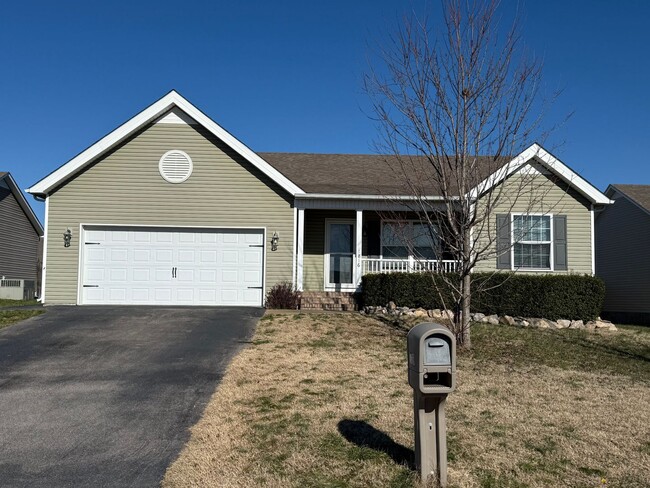 Primary Photo - Great Family Home 3/2 Fenced Yard