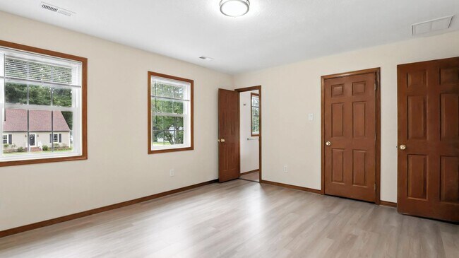 Building Photo - Upscale Home in Brookwood Golf Club - Avai...