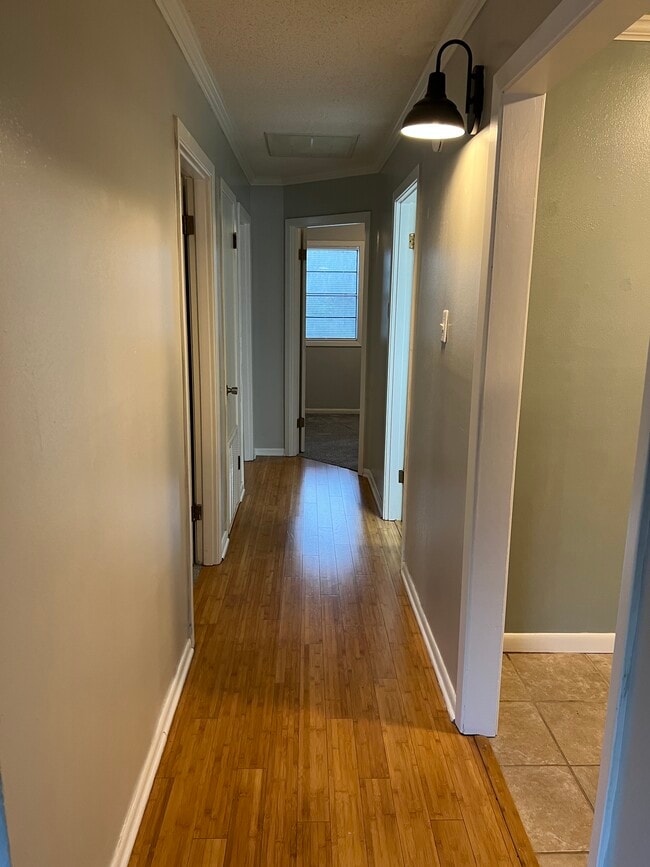 Building Photo - 119 Fairlane Dr